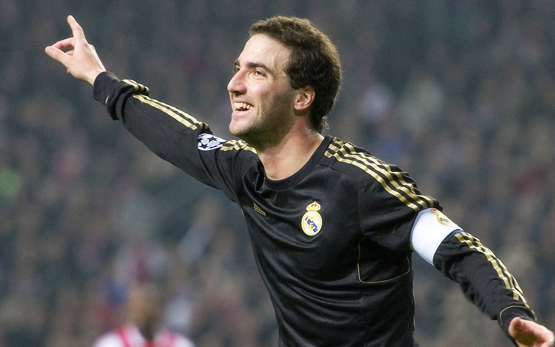 “意甲劲旅持续向前，争夺欧战资格”，意甲老牌劲旅