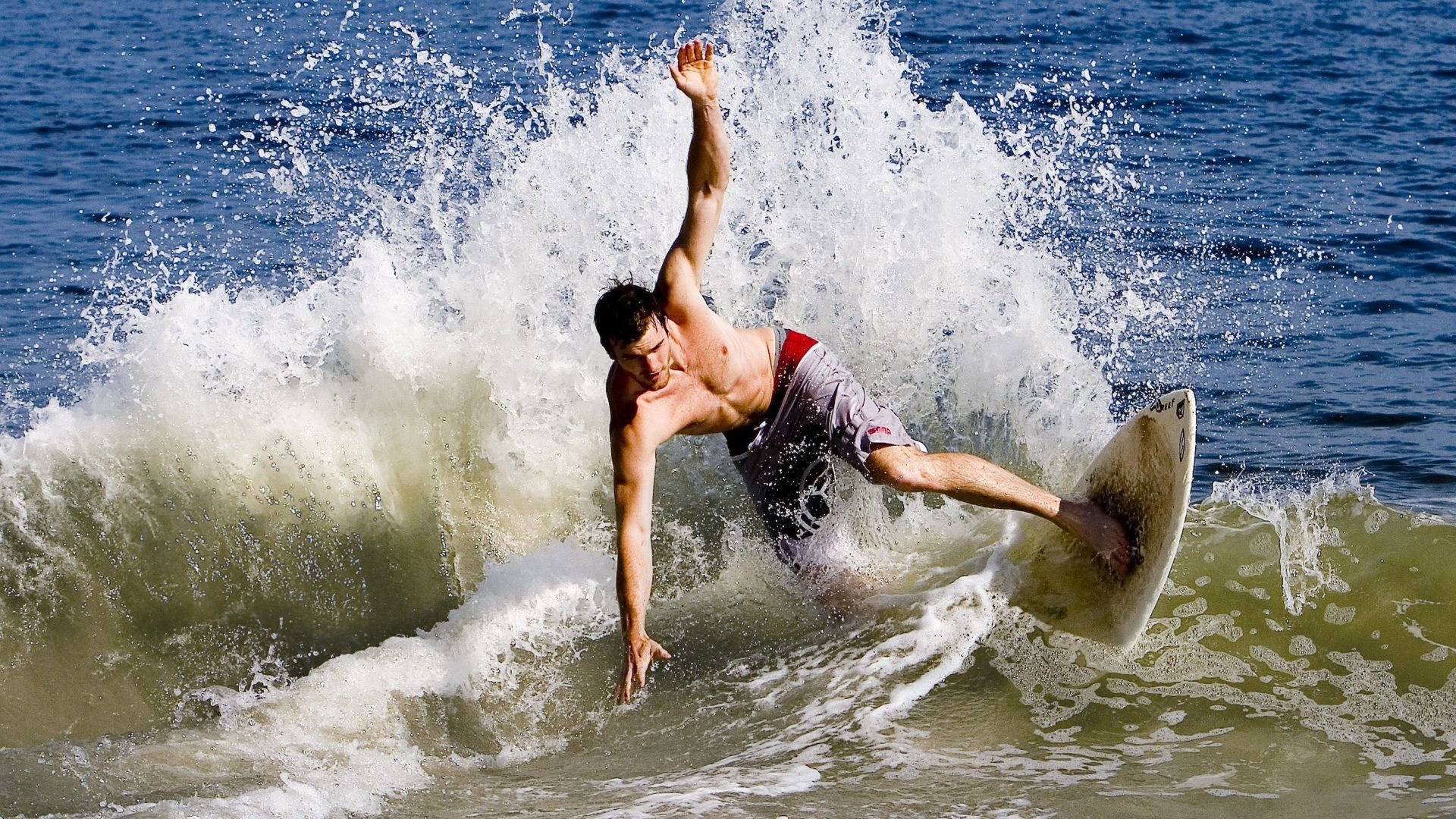 英超新赛季，“精彩瞬间”不断刷新历史纪录，英超2020至2021